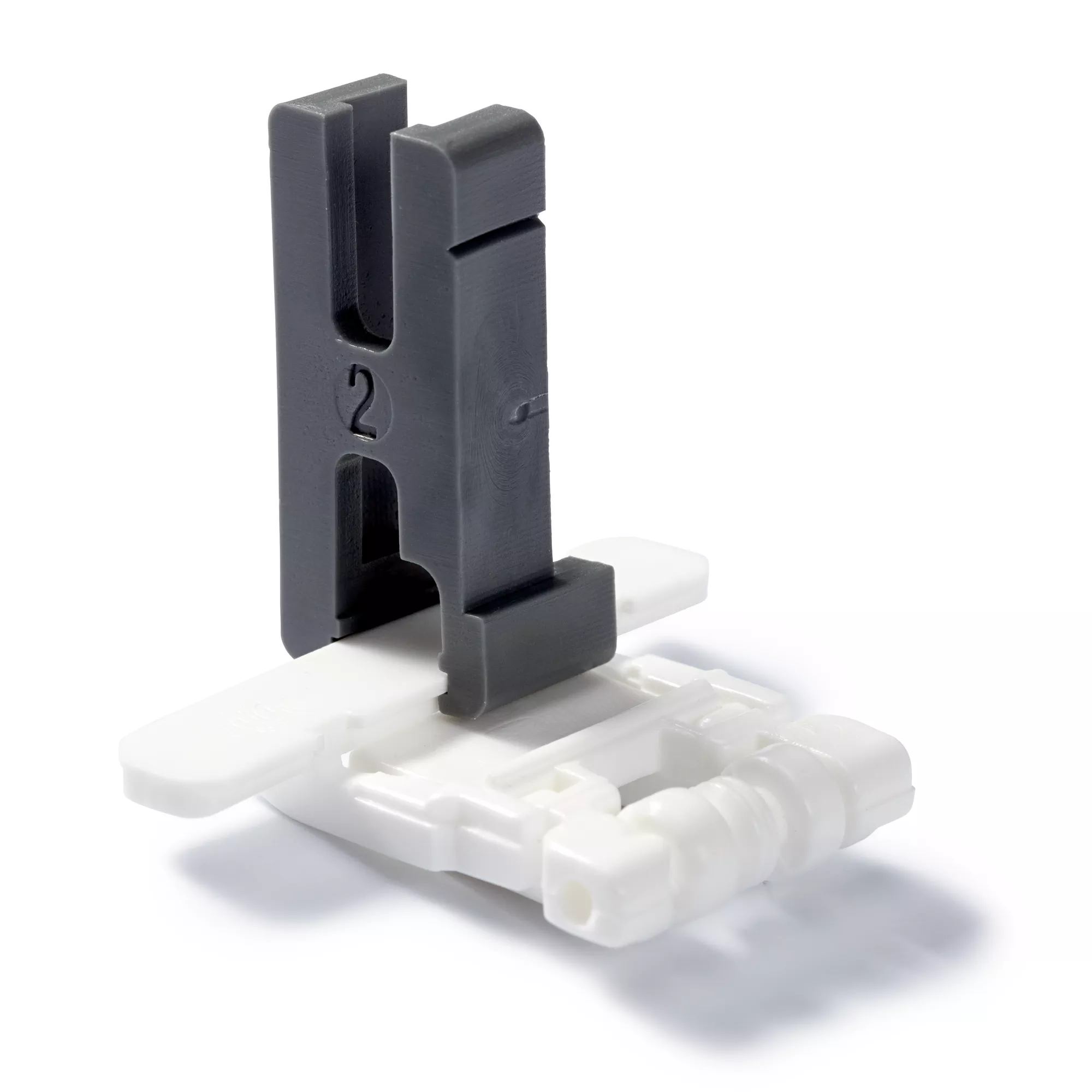 Zip fastener foot for sewing machine, for invisible zip fasteners
