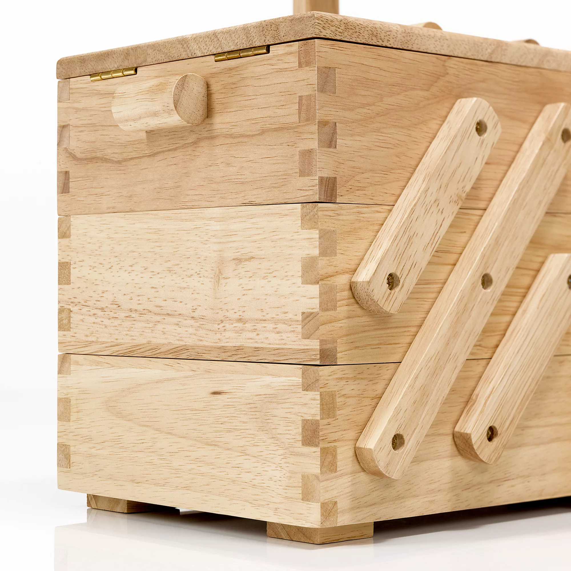 Sewing box in light wood, M