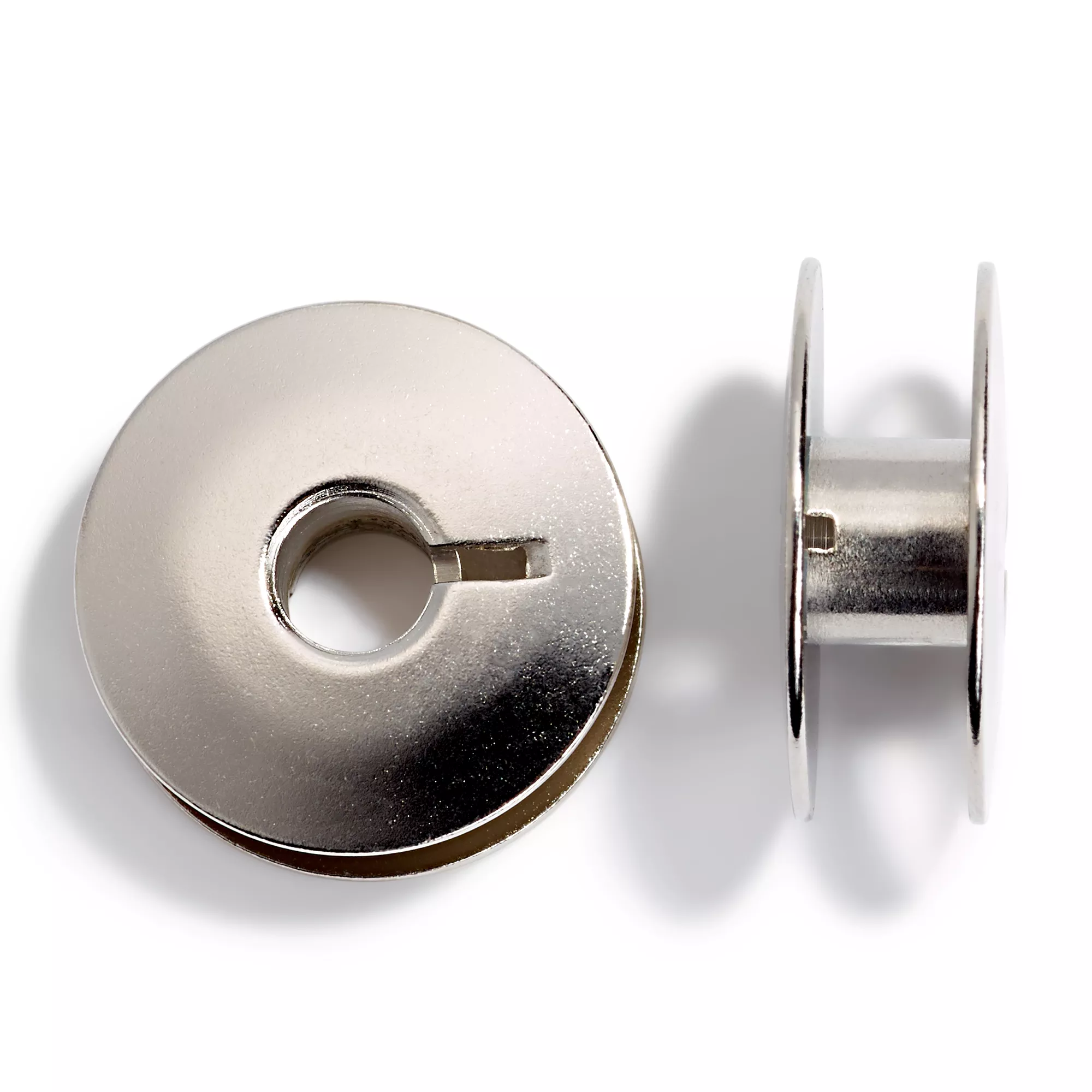 Sewing machine bobbins, steel, double rotary gripper, 21.9mm
