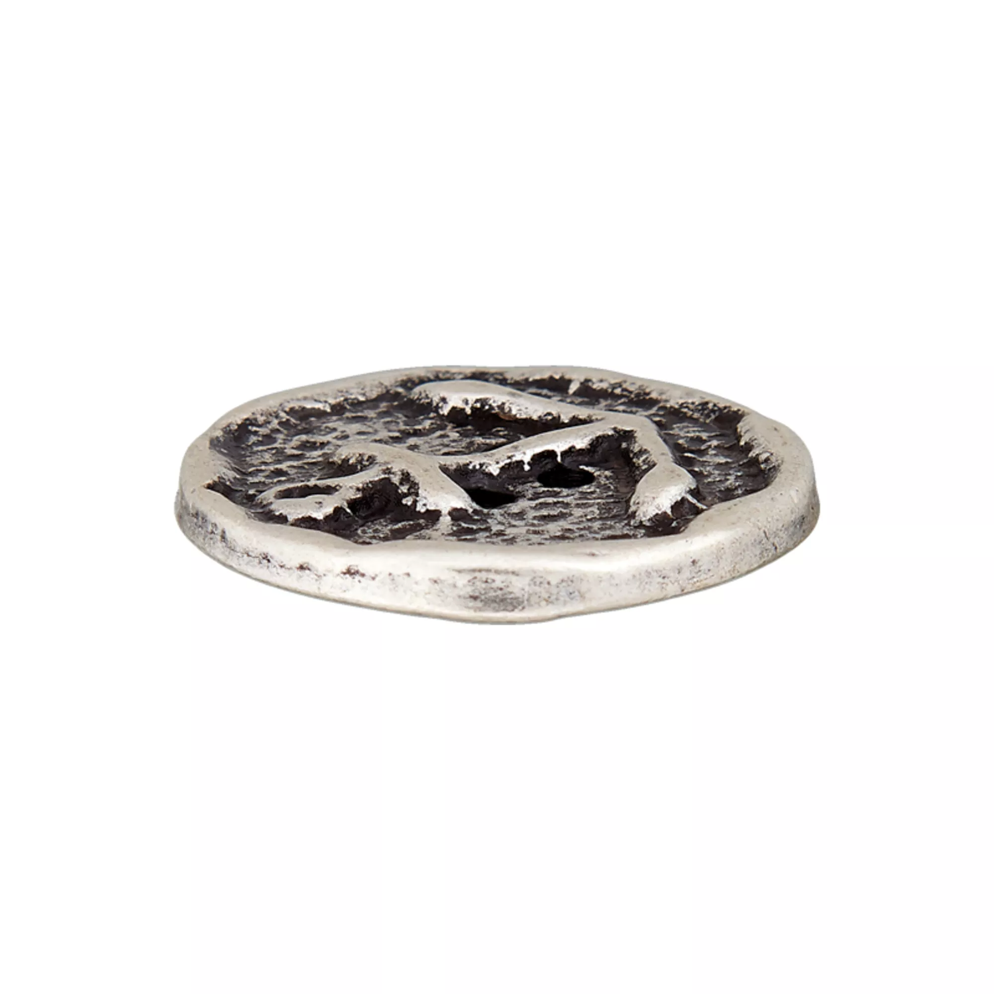 Metal four-hole button