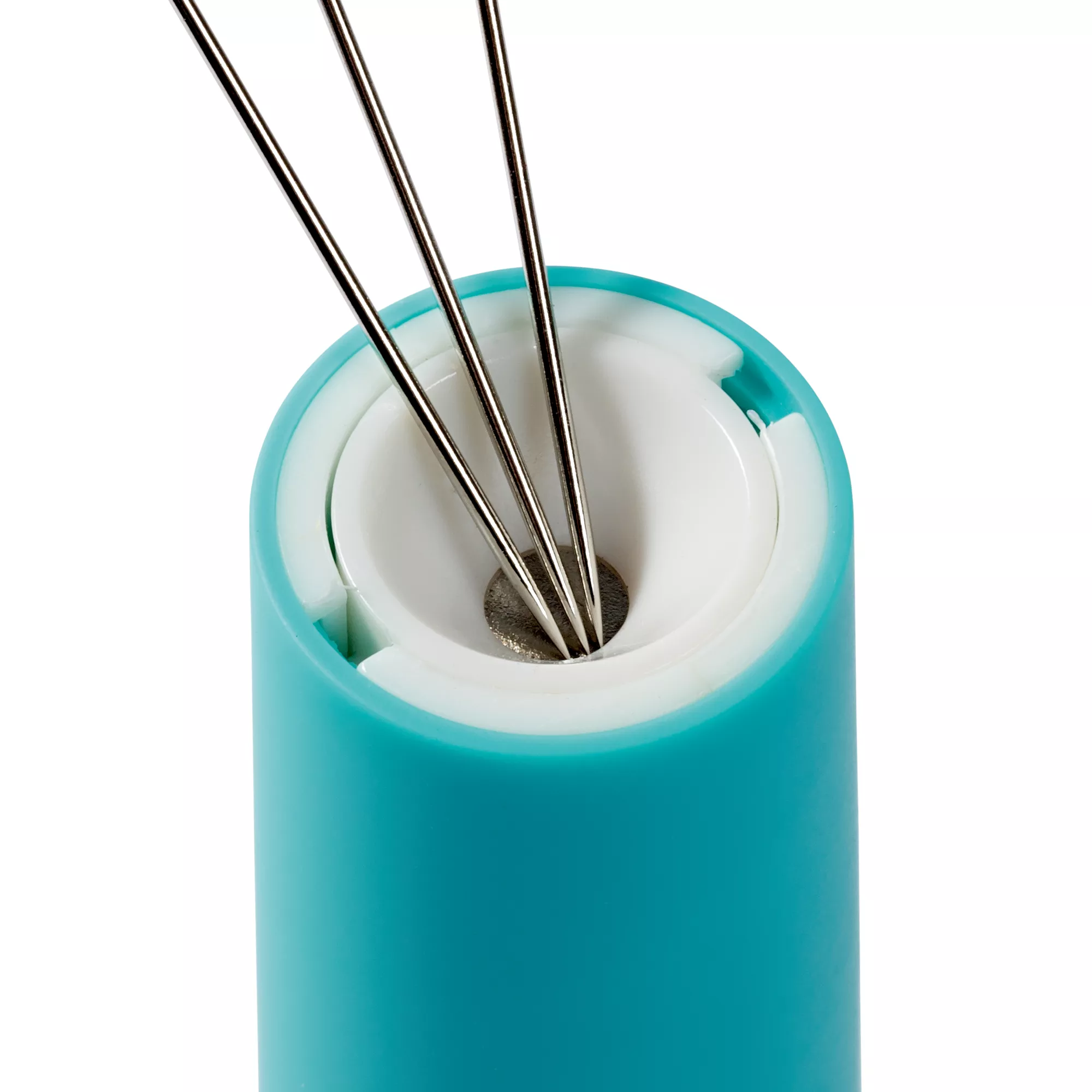 Needle twister, Prym Love, with sewing and darning needles Needle twister, Prym Love, with sewing and darning needles