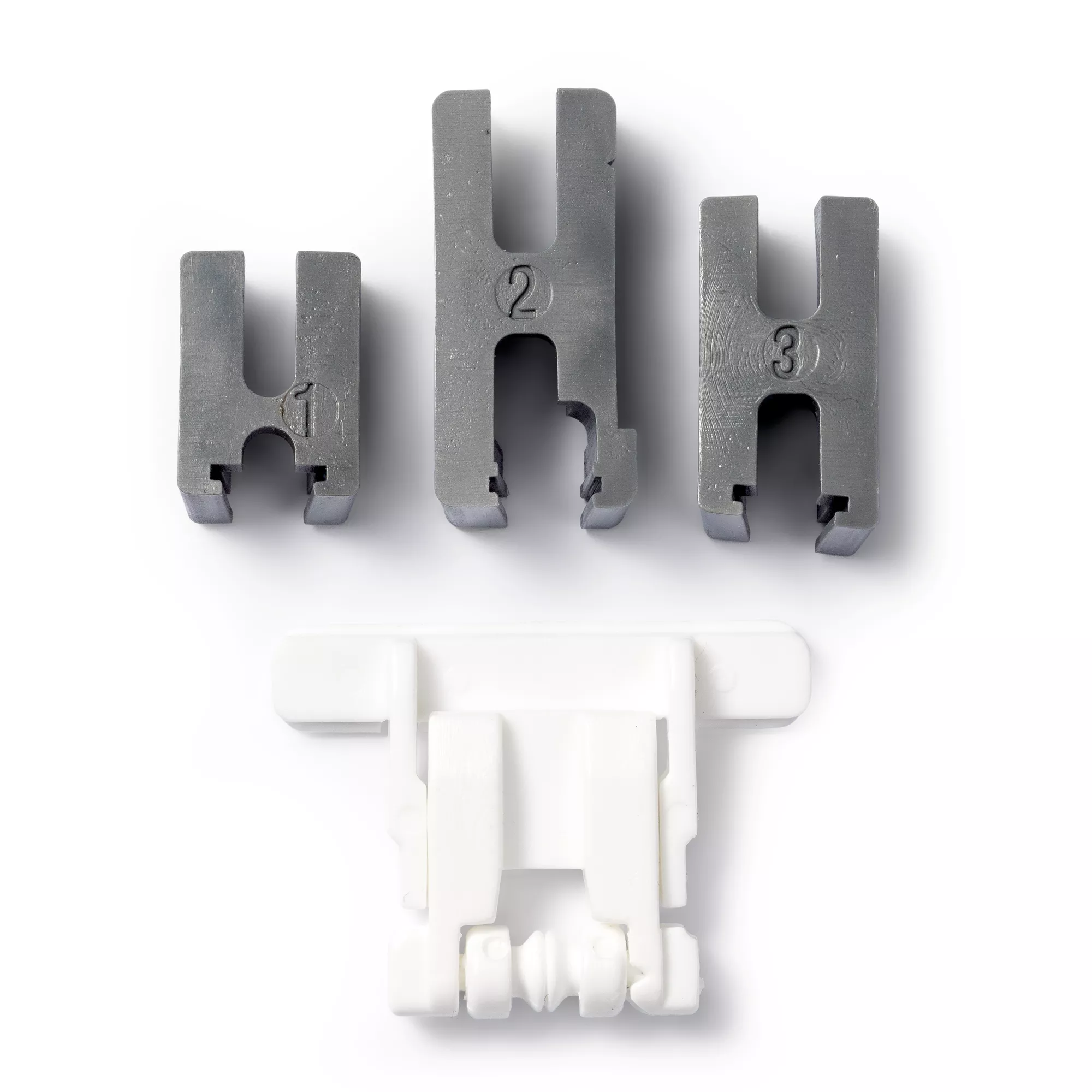 Zip fastener foot for sewing machine, for invisible zip fasteners